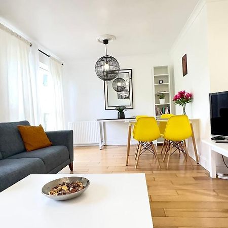 Amazing Location - City Of London- 2 Bedroom Stunning Canal View House With Private Garden,Parking & Balcony ภายนอก รูปภาพ