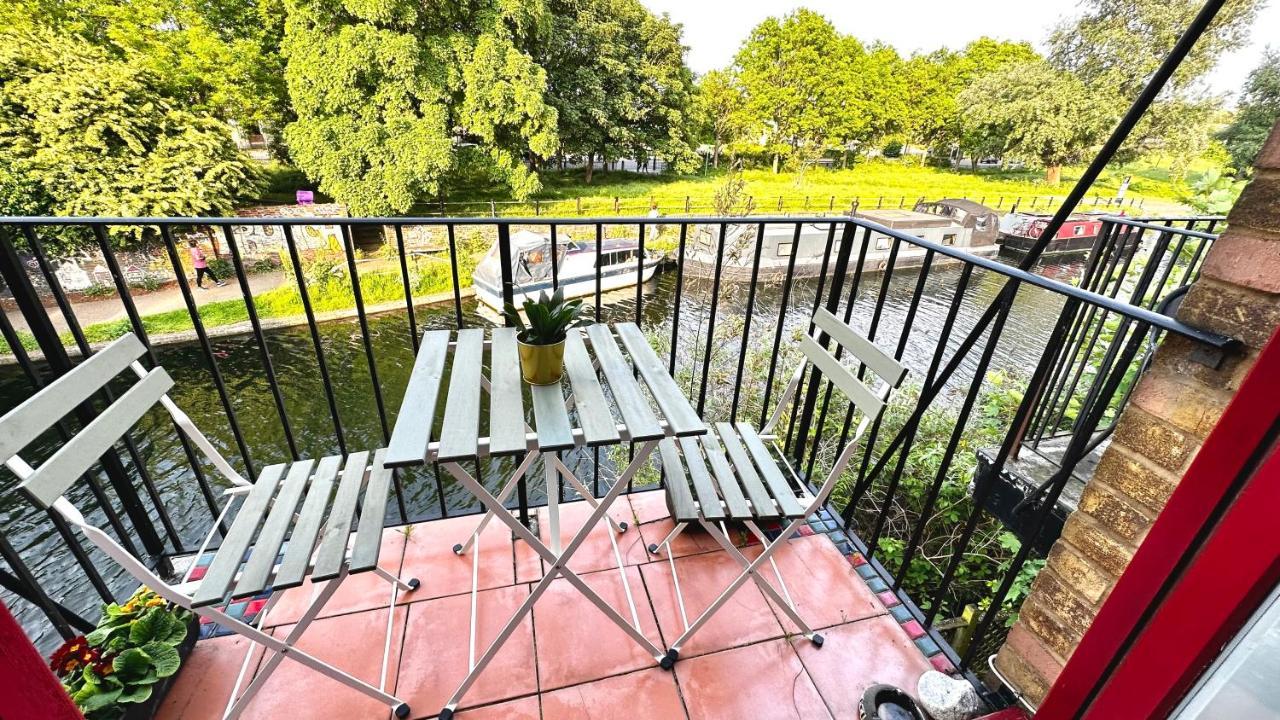 Amazing Location - City Of London- 2 Bedroom Stunning Canal View House With Private Garden,Parking & Balcony ภายนอก รูปภาพ